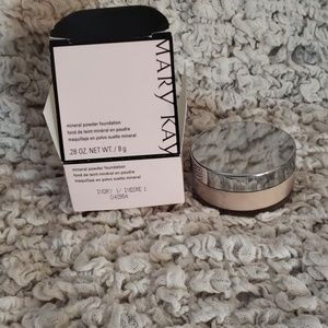 MK Mineral Powder Foundation